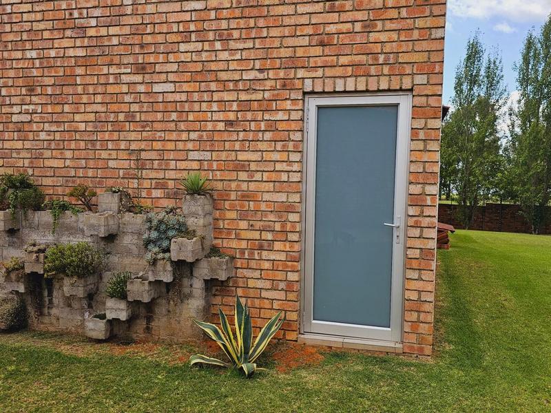 3 Bedroom Property for Sale in Oranjeville Free State